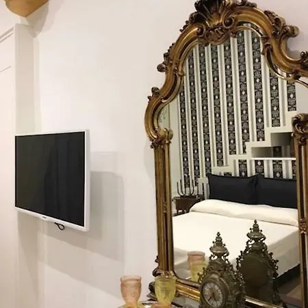 Royal Gismonda Naples