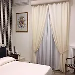 Bed and Breakfast Royal Gismonda Νάπολη