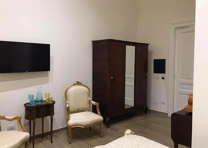 Royal Gismonda Naples