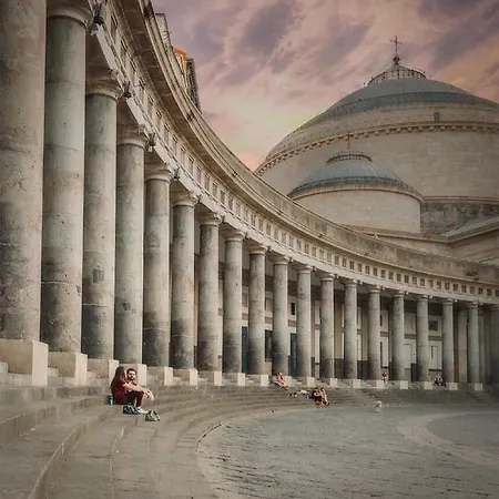 فندق مبيت وإفطار Royal Gismonda 3*